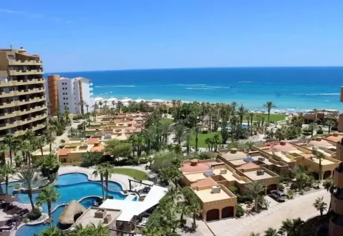 2-Story Premium PENTHOUSE Sandy Beach-Front Condo