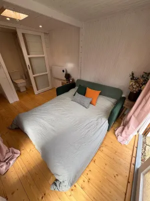 Private Cabin near Bath & Longleat with hot tub for relaxing getaway Hotels in der Nähe von Chippenham railway station