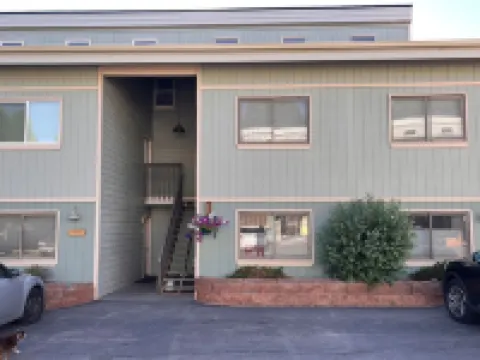 Spacious, 4Br Group Retreat , Fireplace, Deck with Views, Rmnp