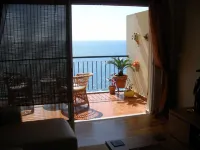 Magos Sunrise - Apto com vista para o mar
