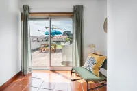GuestReady - Portrait with a view Hotels in Porto