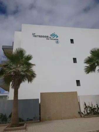 Appart T3 dar Bouazza Clim Piscine Wifi 90m2 Отели в г. Ain Chock Hay Hassani