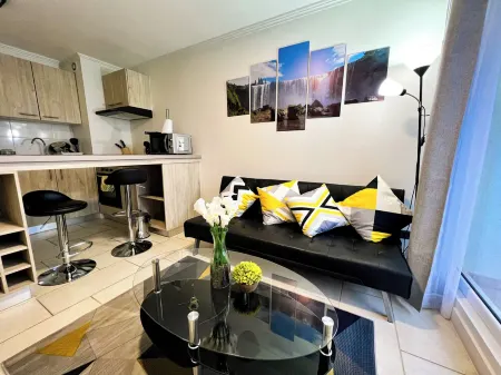 Cómodo Departamento con Piscina en Los Angeles