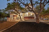Luxury Lakefront Escape on Lake Travis Hotels in Travis County