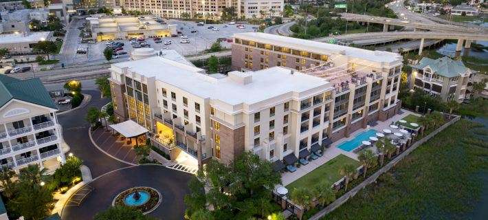 HIlton Garden Inn Charleston Waterfront/Downtown Hotels in Charleston