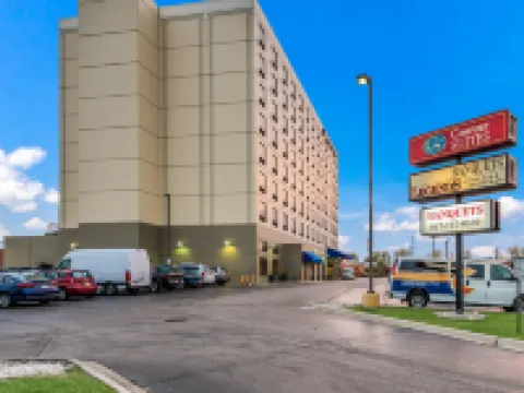 Comfort Suites Chicago O'Hare Airport Hotels in Cook County