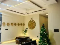 4bhk luxurious flat near airport