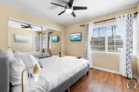 Summer Vibes: Pool, Spa, Games & Gym by the Ocean! Hotels near Hobby Lobby