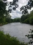 Peaceful Treasure 2-bedroom Riverfront Cabin in Franklin NC