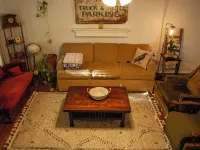 Family Pet Friendly 3-Bedroom Vintage Inspired House in Kyle - Plum Creek Hotels in Kyle