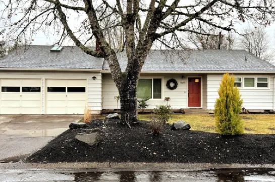 Newly Renovated Charmer