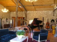 Domaine Agenas Hotels in Monflanquin