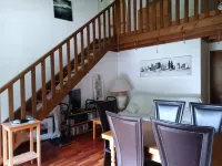 Small Duplex terrace on top floor with magnificent view of the Vercors mountains 克萊住宿飯店