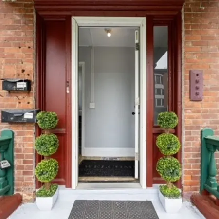 Modern 2BR • Mins to Univ, Zoo, Destiny & Downtown