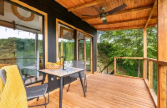 Riverfront Cabin: Stunning Views : 20 Minutes to the SJO Airport ! 巴西酒店