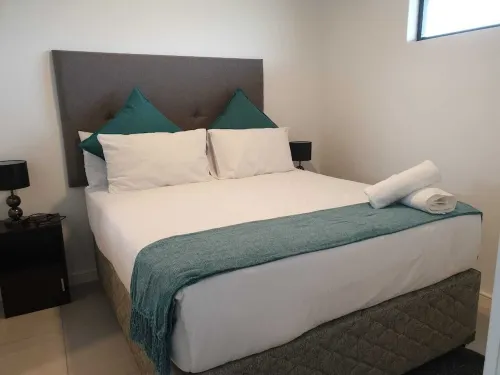 Exclusive Coral Point Apartment with sea view