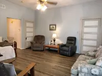 Large, charming 2-bedroom apartment with modern amenities within a historic home