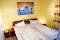 Lake vacation Müritz - House Nordlicht with sauna, fireplace & wallbox, 250 m to the beach