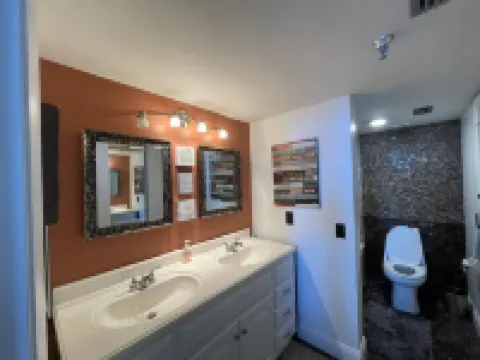 Penthouse, picturesque sunset views, private terraces clubhouse amenities enjoy!