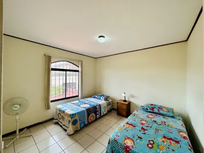 University of Costa Rica-2 bedrooms-Family 住宿飯店