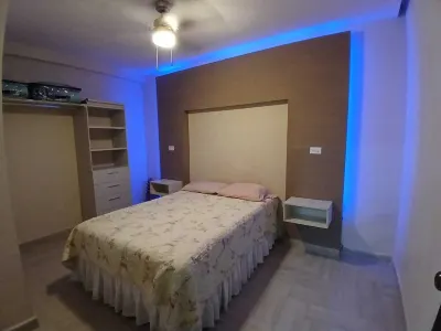 Acogedor estudio en Cd. Juárez con WiFi, AC y estacionamiento cerrado. Hotels in 