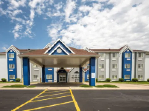 Microtel Inn & Suites by Wyndham Cheyenne Hotels in Cheyenne