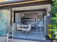 Facing the port, lovely studio on raised ground floor with large terrace, panoramic view
