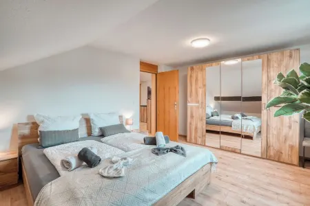 Spacious Brünnstein vacation apartment