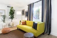 B5- Desert Gem, Spacious, Welcoming, 2BR