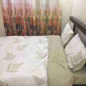 Cozy 2 BR apartment + pool + fast wifi Rooms