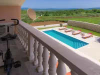 Mirjana - Pools