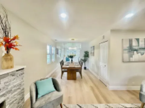 3-bedroom house in peaceful Campbell with WiFi