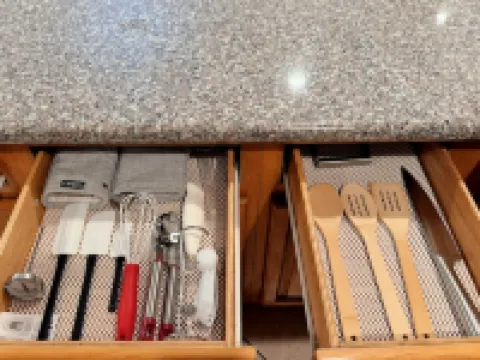 Charming 2-bedroom house in superb Rowland Heights with quite neighborhood Hotels in Rowland Heights