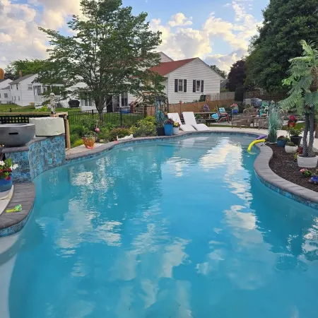 Mini Aruba Glamper in Dover with WiFi, AC and guest access to backyard oasis