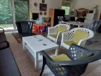 Szentendrei szigeten  önálló, jakuzzis, szaunás, romantikus, erdőszéli ház! Hotels in Szentendrei