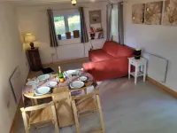 Rural Cottage| Stunning Views| with Free Parking| Quiet