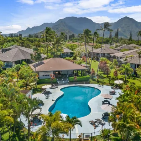 Tropical Garden Condo with AC and pool