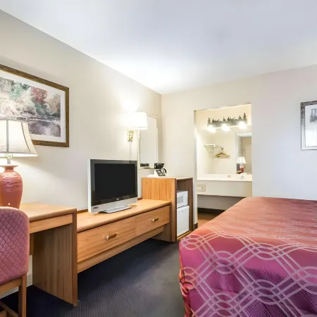 Econo Lodge Springfield I-44