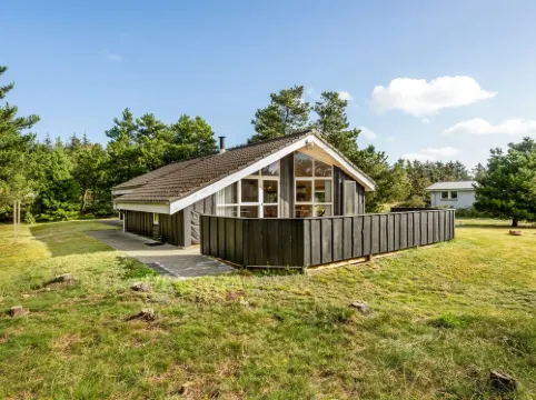 "Skrollan" - 200m to the Fjord