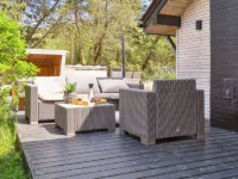 "Julie" - 1.5km from the Sea