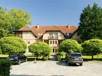 Catalpa Hotels in Balatonfoldvar