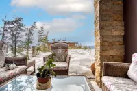 RedRock Faqra - Mountain Getaway Residences W Pool & Balconies Hotels in Kafarakab