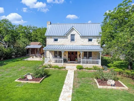 Texas Charm Texana - 15 Min Walk to Main