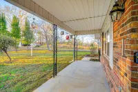 2 Mi to Lake Cumberland Access: Home w/ Grill - Wifi
