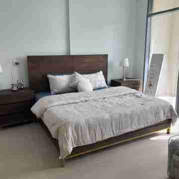 King suite- 5 min from burj khalifa Dubai Mall-unit 2009 Rooms