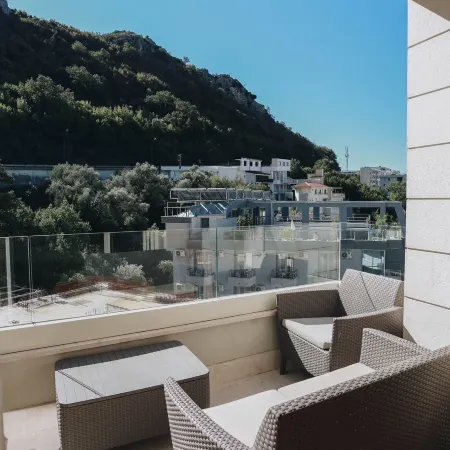 Penthouse with Sea View Rafailovici