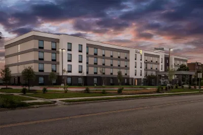 Home2 Suites by Hilton Irving/DFW Airport North Các khách sạn gần DeVry University