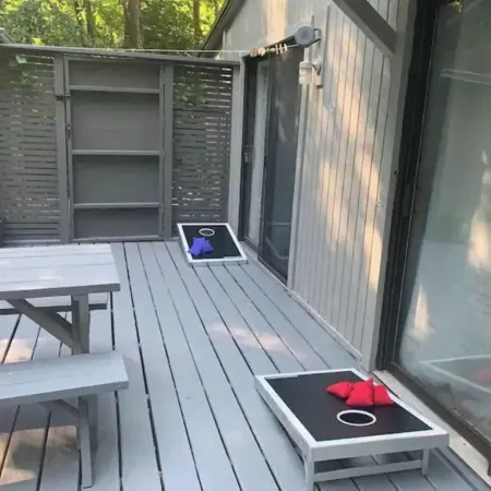 Cozy, Modern Camp nestled near Audra State park.