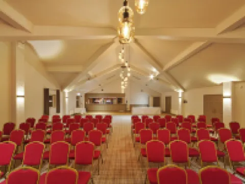The Barn Hotel & Spa โรงแรมในแกรนแทม