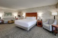 Drury Inn & Suites Charlotte University Place Các khách sạn ở 